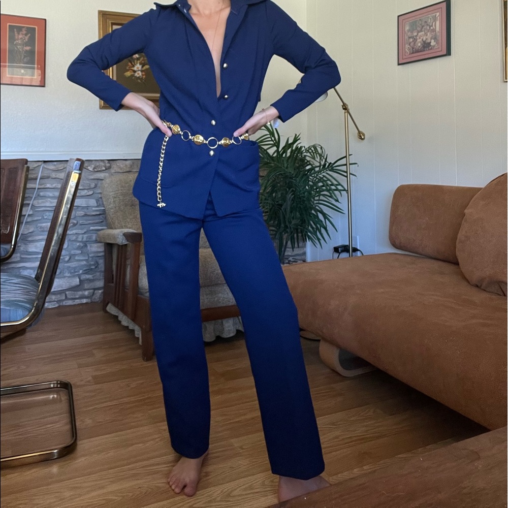 VINTAGE60s pantsuit royal blue size medium set top and bottom big gold buttons